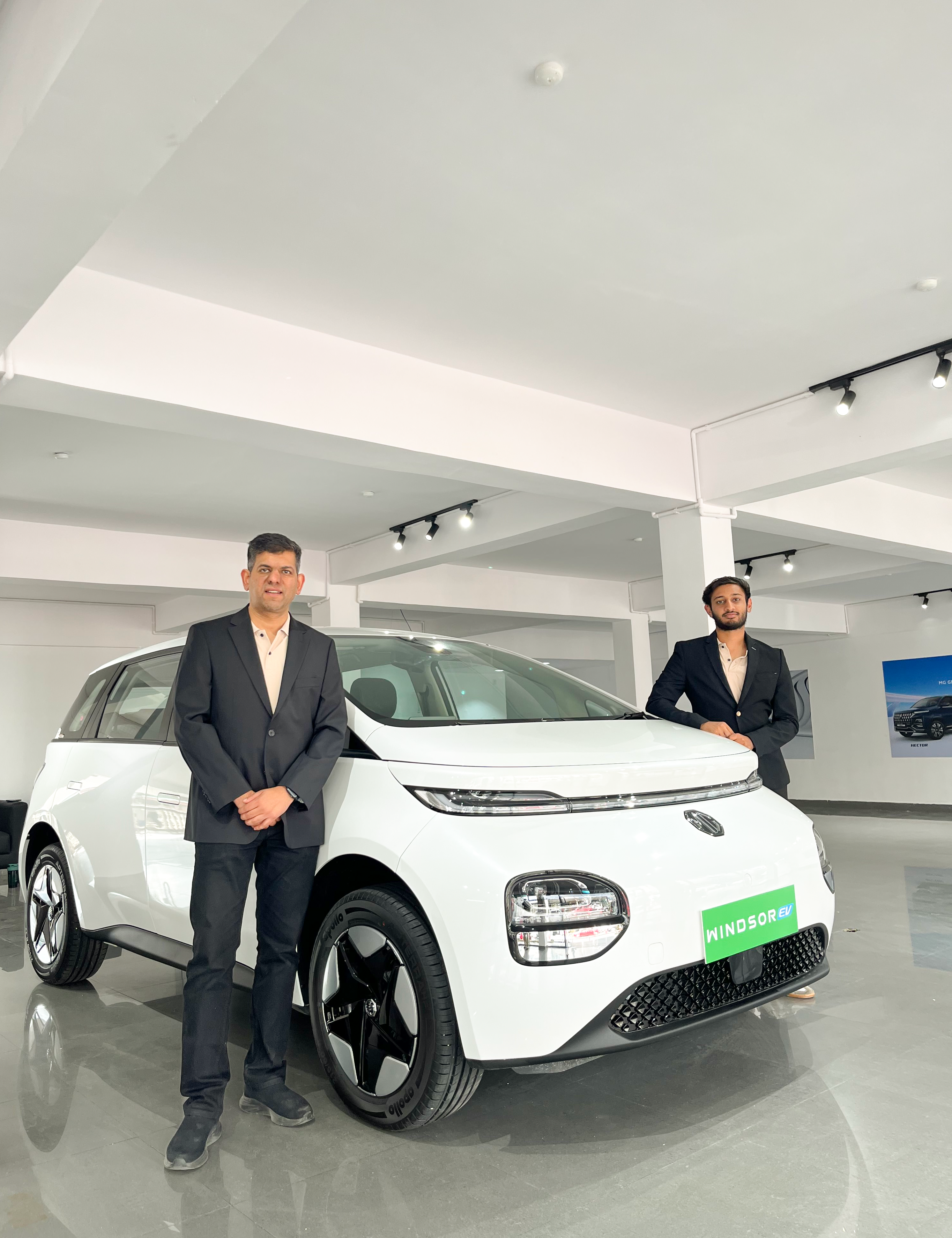 JSW MG Motor India strengthens its presence in Nepal;&nbsp;Partners with Golchha Organization